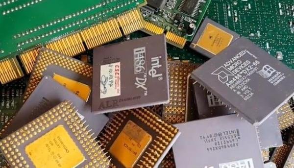 一吨产6两黄金，含金量是金矿几十倍，旧电脑如何提炼出黄金？