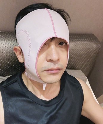 李晟晒照吐槽李佳航表示心累，二人的居家生活有多甜蜜？