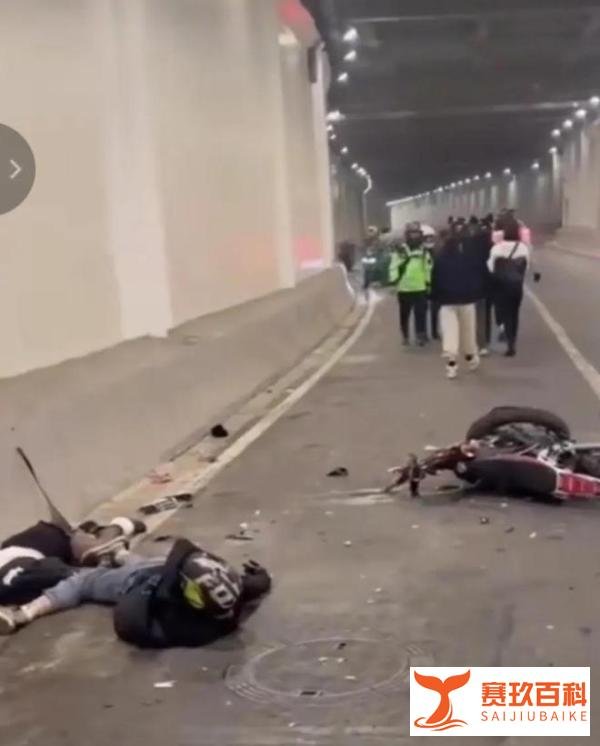 重庆发生摩托车车祸致4人死亡,1人为帅气网红,照片曝光