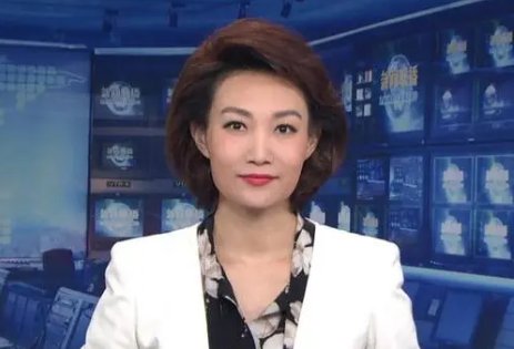 李梓萌的父亲是谁？
