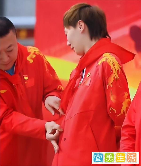 玩前三板的好厨子!马琳帮王曼昱弹虫子,精准制导到刘国梁身上!