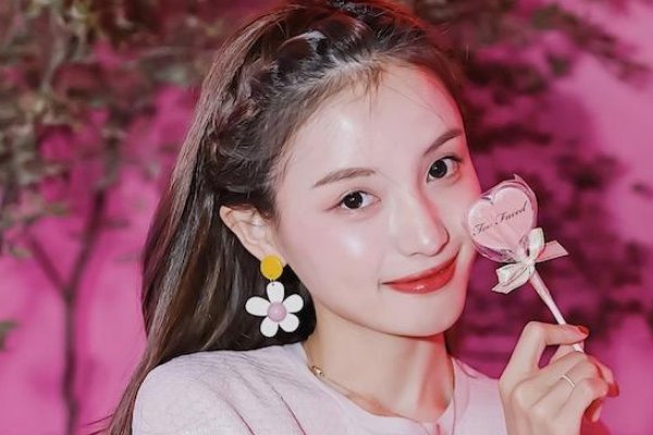 梁继远前女友发文，是否坐实了梁继远脚踏两只船？