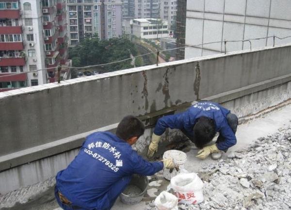 女儿墙厚度多少合适 女儿墙和墙体厚度一样吗