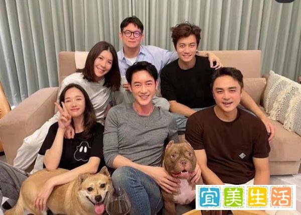 湾湾狗仔葛思齐又曝出大瓜，曝陈乔恩烟瘾严重，和镜头前判若两人