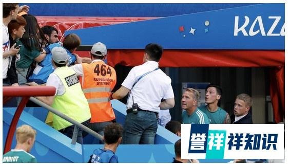 厄齐尔为什么与球迷冲突？具体原因是什么？