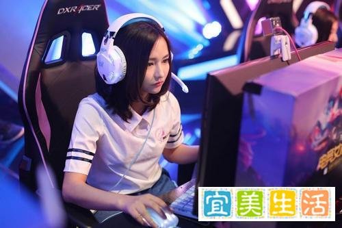 线下网络游戏陪玩通宵最低1200，网友：小姐姐都陪玩些什么呢