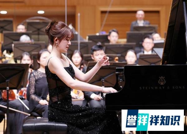 钢琴女神万捷旎致敬经典 北京音乐厅上演青春风暴