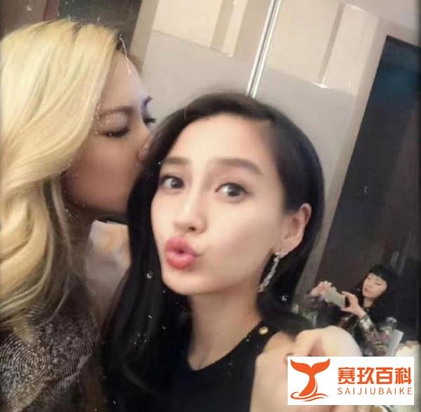 Angelababy和张嘉倪看疯马秀引争议，被实名举报，疑遭平台封杀