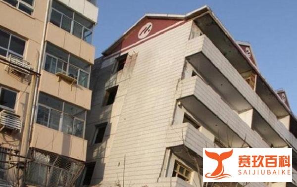“重庆楼歪歪”成网红,但不是所有的“楼歪歪”都是特色!
