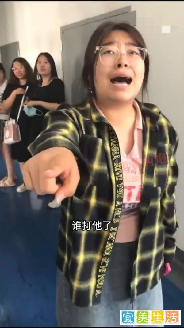 霸凌女生亮相校宣传片?校方:不实,志愿者与其分属不同年级和专业