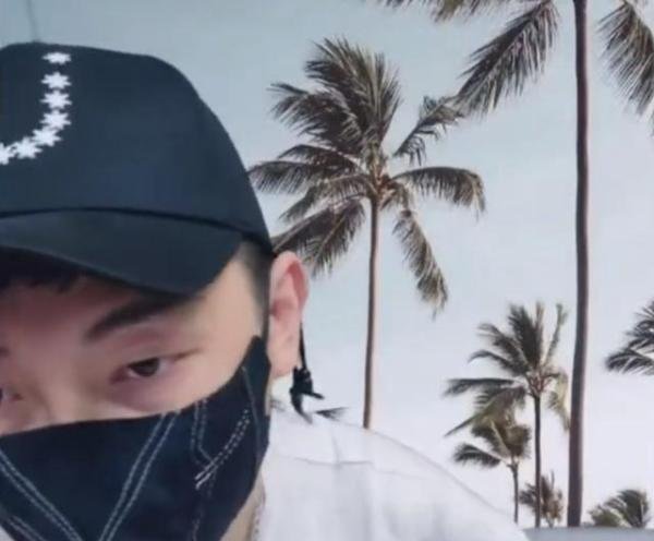 蔡徐坤及蔡母曾被警方传唤
