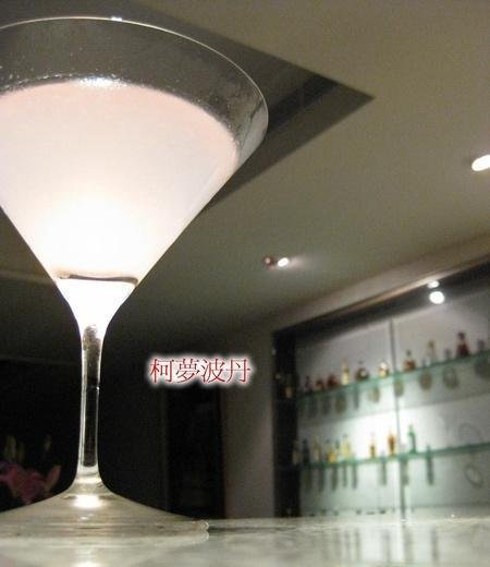 酒谱 柯梦波丹(COSMOPOLITAN)