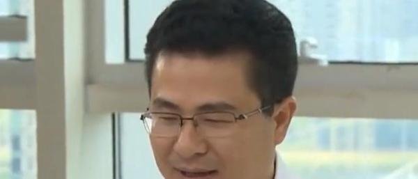 昔日手机巨头14套房产被拍卖,创始人曾自曝赌博输了十几亿