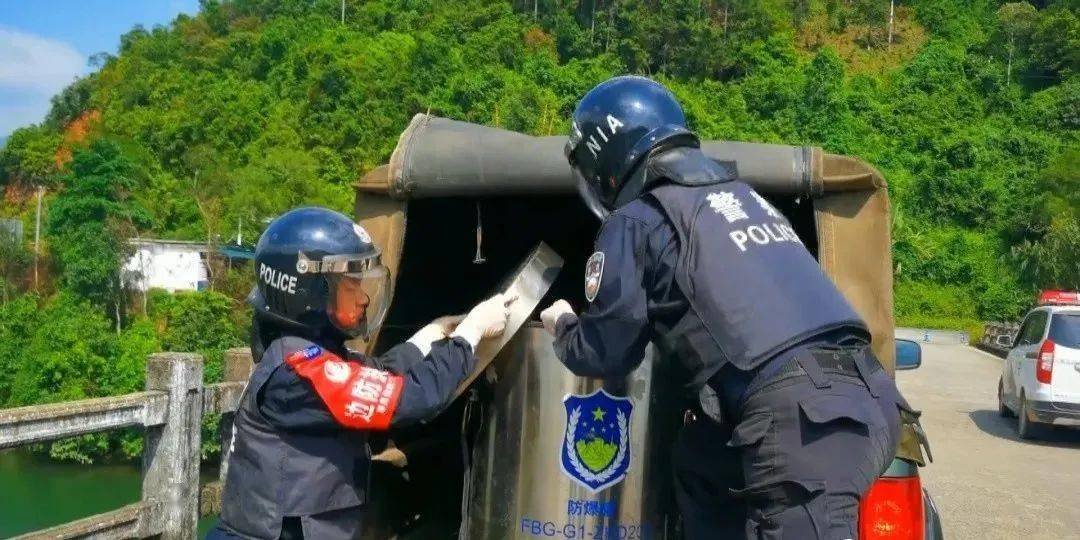 北京男子爬山以为捡到秤砣结果却是手雷，此事最终是如何解决的？