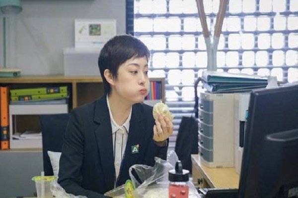 《安家》中,房似锦妈妈潘贵雨最终结局怎样?