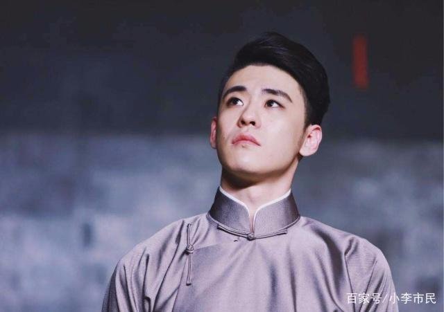 张云雷触碰底线,被官媒点名批评后,他是如何回应的?
