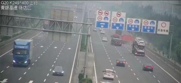 远离危化运输车，青银高速突然起火爆炸，发生了什么？