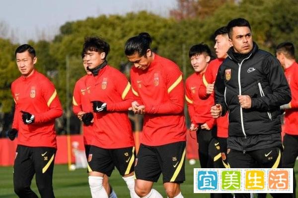 粤媒谈张玉宁回击自媒体:中国男足也应多感觉一下球迷的痛苦