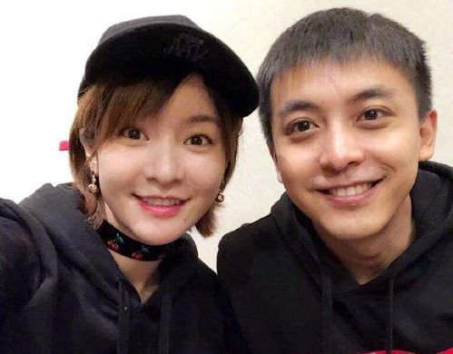 李晟说李佳航是极品黑，你喜欢他们夫妻俩的相处模式吗？