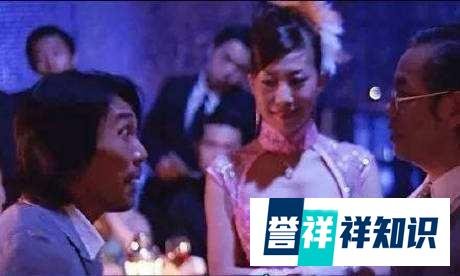2004年,周星驰《功夫》里有:黑帮头子冯小刚,棒棒糖黄圣依,舞女范湉湉