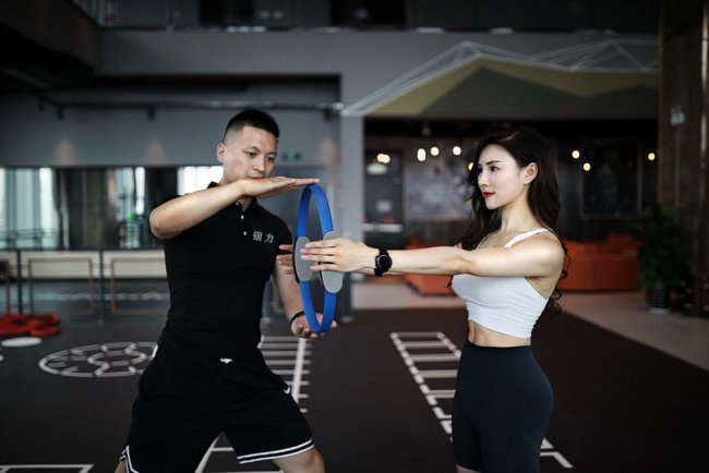 广州哪个健身教练培训学校比较好啊？