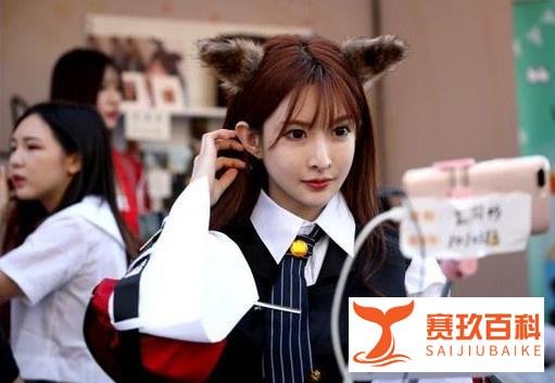 网红李子柒年入多达1.6亿，收入如此之高，堪比大型企业