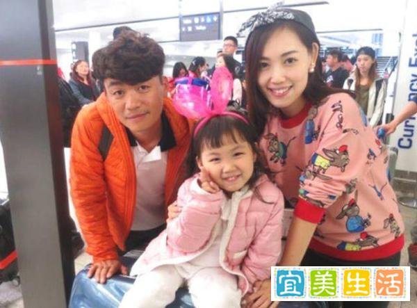 示好？马蓉带儿女看王宝强新电影，女儿写信大赞，王宝强感动表白