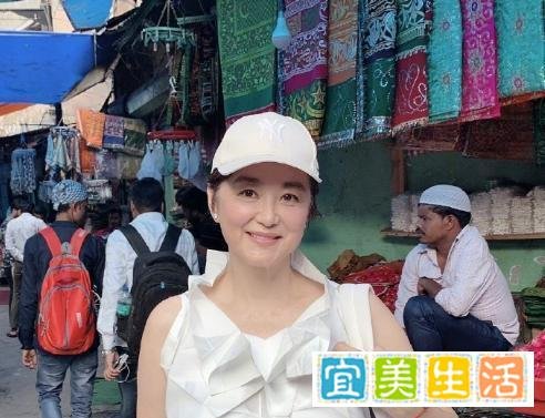 66岁林青霞曝光自家豪宅，庭院大到像公园，嫁给富商晚年幸福