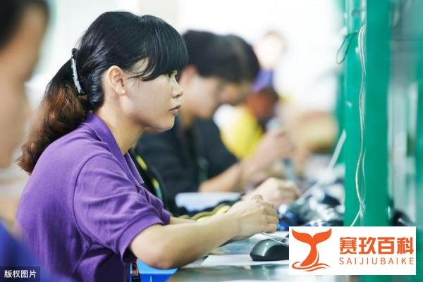 郑州富士康掀离职潮?是以讹传讹?两个新闻截然相反令人反思