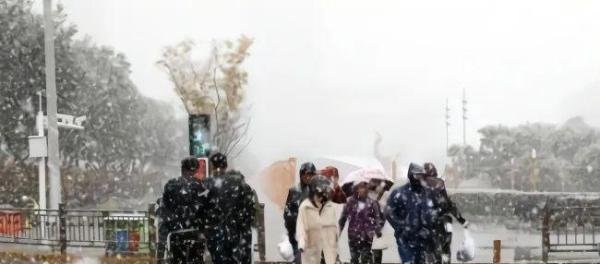 今夜开始，新一轮大范围雨雪又起！今冬最强冷空气启程