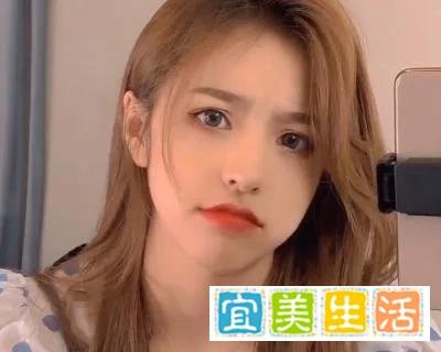 还在说刘思瑶是“照骗”当把她快手头像放大十倍，真实素颜一目了然