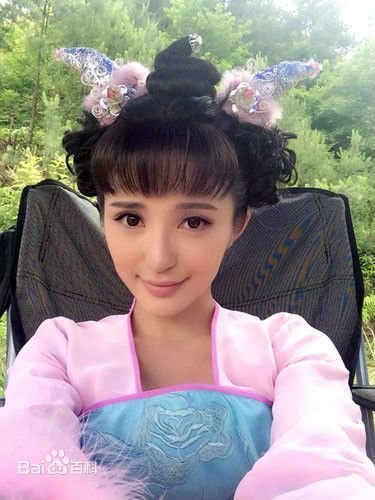 杨显原身是男还是女？