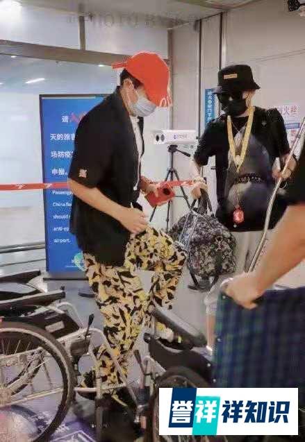 凤凰传奇曾毅坐轮椅,已无法行走,媒体曝光是在内蒙出事