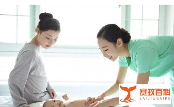 月嫂、育婴师、保姆三者的区别大着呢?很多人弄混了！