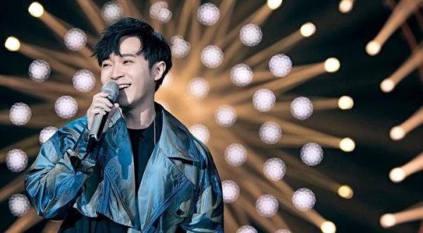 吴青峰每月花销不超过2000 这是咋情况?