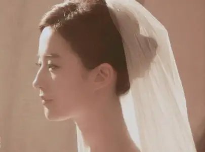 《玫瑰的故事》黄亦玫生下的是谁的孩子?