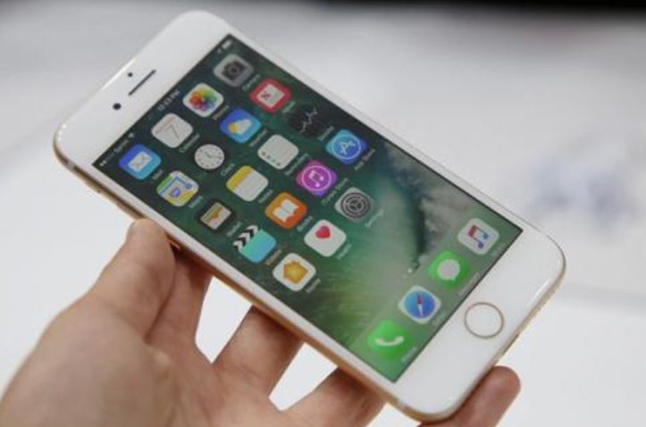 iphone7 里面带不带耳机