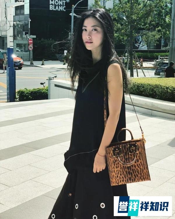 女星朱珠低调结婚，帅气老公系清华大学高材生，颜值不亚于明星