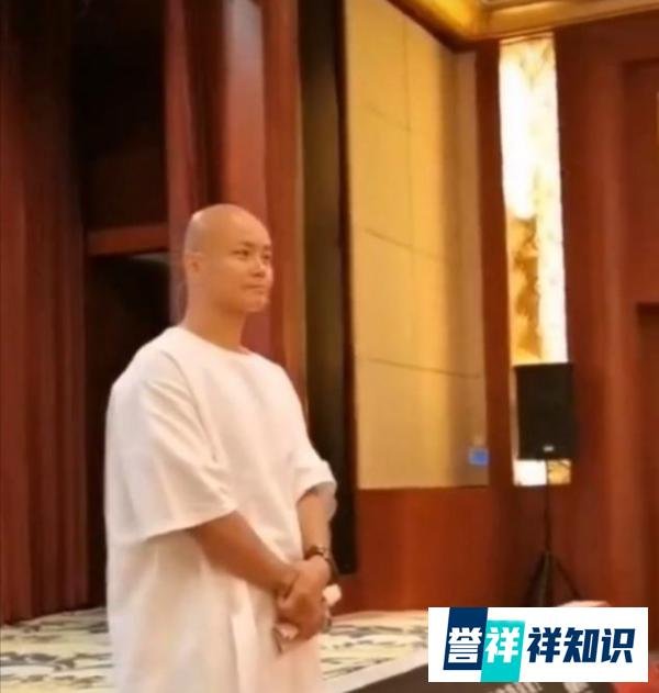 8年前和孟非决裂,后来在台上“耍酒疯”的乐嘉,如今怎么样了?