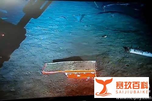 飞机“黑匣子” 有什么作用 ？为什么叫 “黑匣子”？