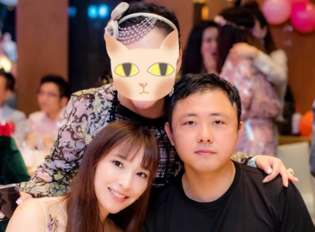 吴佩慈和纪晓波是怎么认识的?