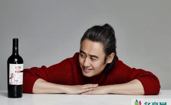 吴秀波被雪豹演员表除名 电视镜头被打马赛克