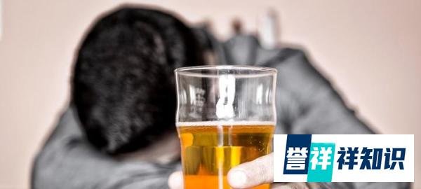 痛心！男生因感情受挫翻墙出校后跳江轻生，遗体已打捞！