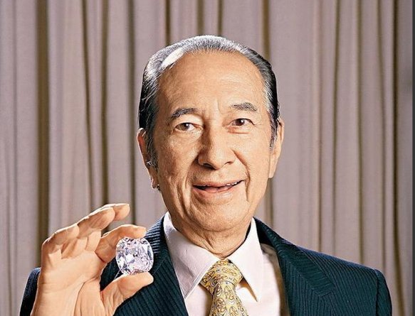 赌王何鸿燊长子离奇车祸,为什么他不追查,甚至阻止何超英去追查呢?