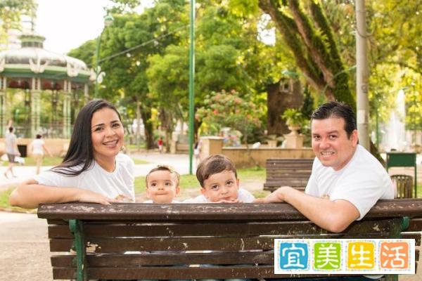母亲绑着两孩子轻生,男方家属发声,家庭矛盾如何化解?