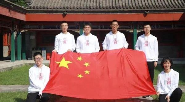 中国队蝉联国际奥数冠军，6名选手获5金1银，3人保送北大、3人保送清华