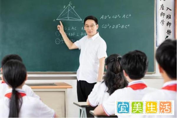 教育局回应小学男老师出轨学生母亲：涉事老师未上班，正在处理！