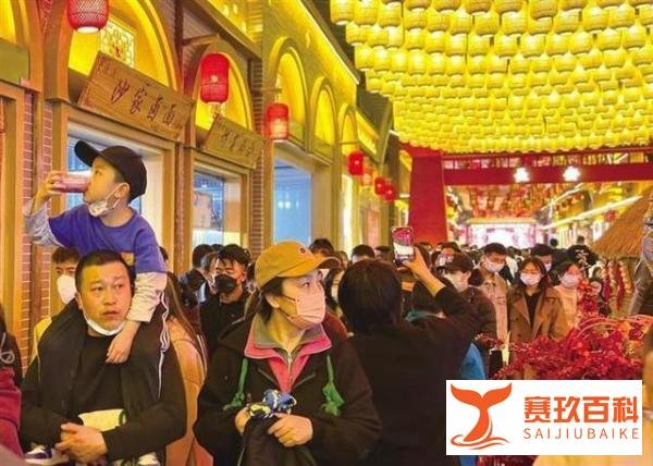 兰州回应一夜市需扫码测温