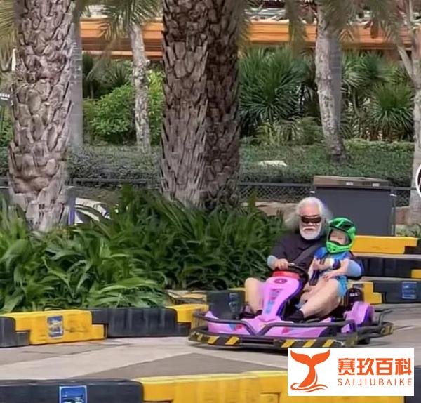 张纪中直播间晕倒，杜星霖拒绝送医院，“宠妻模范”身体现状曝光