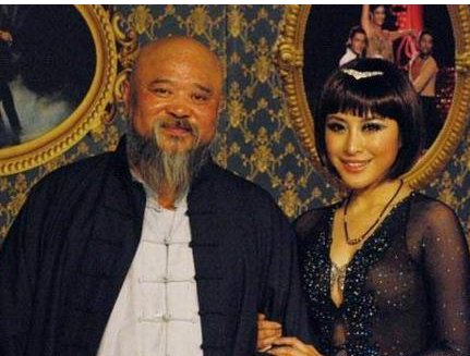 李琦现场道出大秘密,原来女儿不是亲生的,女儿听后说什么?